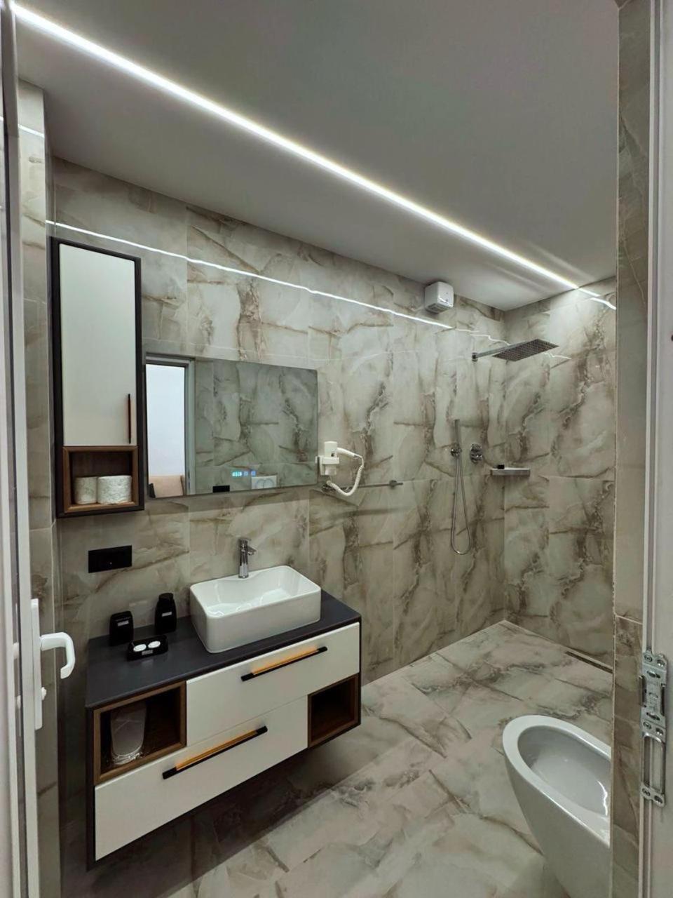 Hotel Fusha E Gjese Валбона Екстериор снимка