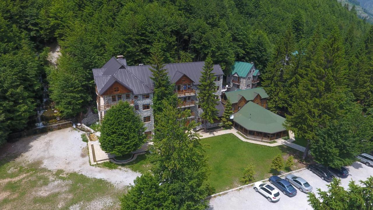 Hotel Fusha E Gjese Валбона Екстериор снимка