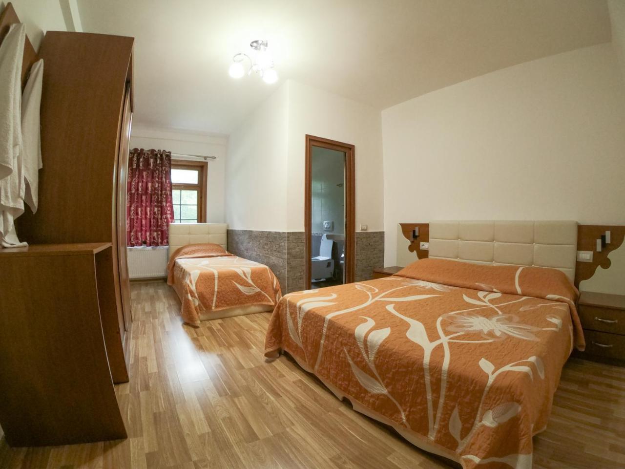 Hotel Fusha E Gjese Валбона Екстериор снимка